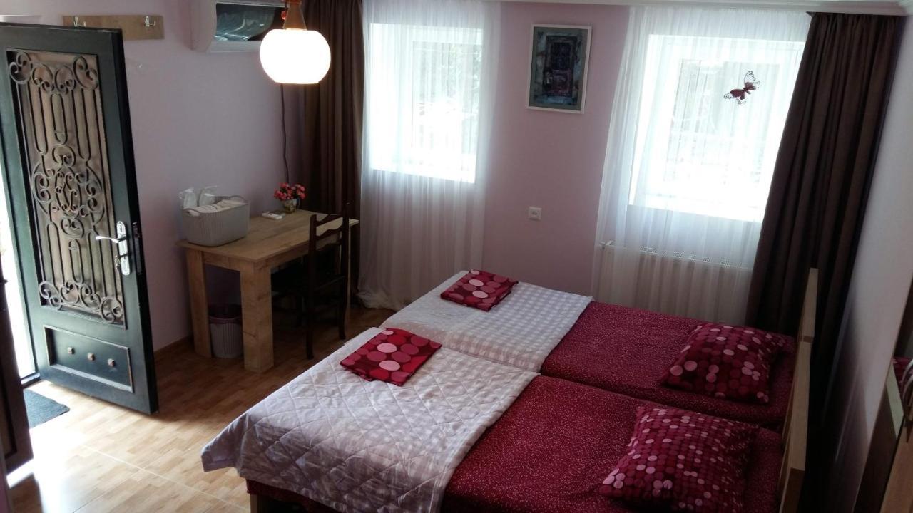 Guest House Panda Kʼutʼaisi Exterior foto